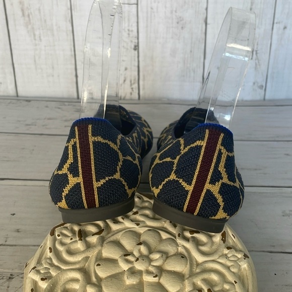 Rothy's NWOT Limited Addition Indigo Giraffe Print Loafer Flat - Picture 4 of 13